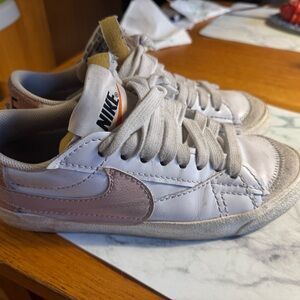 Nike White and Pink Sneakers